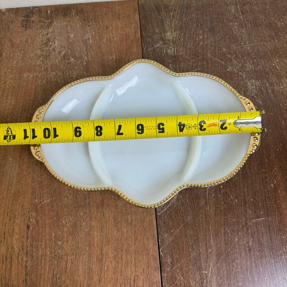 VTG Fire King 3 Section White Gold Trim Dish Anchor Hocking Milk Glass Oven Safe - Picture 2 of 8